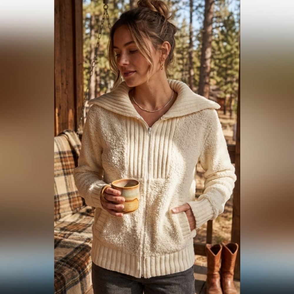 Vintage 70s Collared Zip-Up Sweater | Teddy Fleece Texture Cozy Retro Jacket